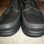Clarks ~ Mens Shoes ~ All Black ~ Lace up ~ Only worn 2x indoors ~ Size 15