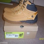 TIMBERLAND MEN’S WHEAT SUEDE / LEATHER BOOTS SIZE 8.5 BRAND NEW WITH BOX