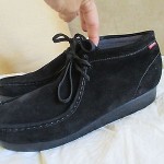 CLARKS MENS BLACK LEATHER DESERT CHUKKA  SHOES/ BOOTS,11M