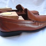 COLE HAAN BROWN LEATHER SLIP ON  LOAFERS SIZE 9 MEDIUM