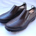 COLE HAAN BROWN LEATHER SLIP ON  LOAFERS  MENS SIZE 10 MEDIUM