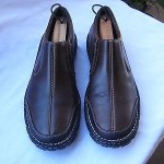 COLE HAAN BROWN LEATHER SLIP ON  LOAFERS  MENS SIZE 10 MEDIUM