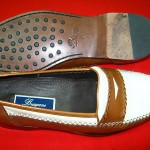 MENS BRAGANO BY COLE HAAN BROWN WHITE LEATHER PENNY LOAFERS SHOES SIZE 9.5 M EUC