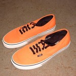 VANS MEN`S SNEAKERS BRIGHT ORANGE  US SIZE 9…..PERFECT CONDITION!