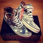 VANS Authentic Hi Washed Denim Blue Stars Women Size 11, Men Size 9.5 NEW IN BOX