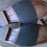 MEN’S CLASSIC BLACK WITH TAN COLE HAAN SHOES ,,,SIZE 10.5 M