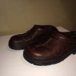 CLARKS Mens Size 9 M Brown Leather Slip On Slides Clogs Shoes