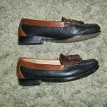 Men’s 10 D COLE HAAN Country Black & Brown Leather Kilt Tassel Loafers Shoes