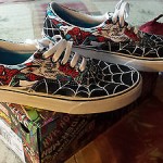 Vans Era Spider-Man Skater-Red White Shoes Marvel Comics Size 9