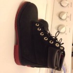 TIMBERLAND PREMIUM SUEDE BLACK WATERPROOF BOOTS RED BOTTOM PRIMALOFT Size 6Y