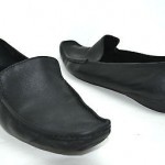 COMFORTABLE COLE HAAN BLACK GENUINE LEATHER FLAT SHOES SIZE 8 M