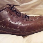COLE HAAN MEN’S FASHION SNEAKER, SIZE 10.5, CHESNUT BROWN/WHITE STITCHING, NIKE