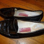 Cole Haan Black Tasseled Loafers / Men’s Size 9 D