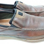 Clarks men’s size 11 M brown leather loafers shoes comfort