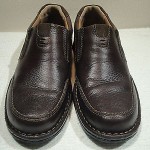 MENS 10 M CLARKS BROWN LEATHER MOCCASIN SLIP-ON COMFORT LOAFER