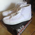 Vans Sk8-Hi Sneakers in True White, Size 13 New in Box