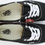 Vans Mens Authentic Core Classics Skate Shoes Black White 9.5 NWT