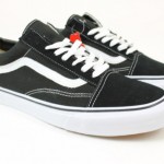 Vans Mens Authentic Old Skool Shoes Black White 10.5 NWT