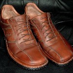 $$$  CLARKS   mens  Oil-Rubbed Leather  Shoes Oxfords  USA  9 M   CLEAN—NICE!!