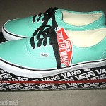 VANS SHOES AUTHENTIC BISCAY GREEN TRUE WHITE SURF SHOES SIZE 10 FREE SHIP NR