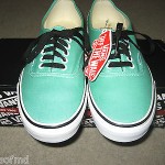 VANS SHOES AUTHENTIC BISCAY GREEN TRUE WHITE SURF SHOES SIZE 10 FREE SHIP NR
