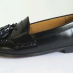 EUC!  COLE HAAN men’s black leather slip on tasseled moccasins loafers sz 10.5 D