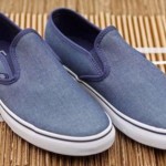 mens vans slip on shoes 10 skate, blue chambray denim NEW