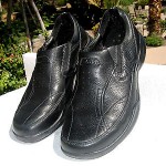 CLARKS WAVE Sz8.5W MEN’S BLACK LEATHER LOAFER SHOE w/1″ RUBBER SOLE