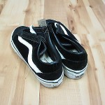 VTG 90s VANS LOW CUT SKATE sz 7 1/2 Suede Velvet MADE IN USA van doren DEADSTOCK