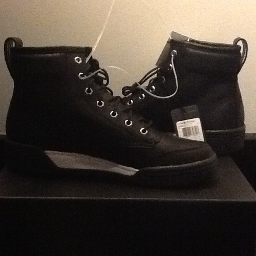y-3 shoes size 8.5 $320 Hayworth High 50% off