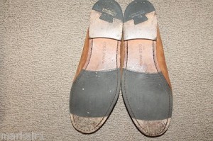 MENS COLE HAAN TAN LEATHER TASSEL LOAFERS, SIZE 11 M, LEATHER SOLES, $249