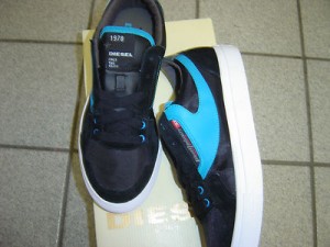 NEW MENS DIESEL “CLAWSTER” BLACK-BLUE LACE SNEAKERS SIZE 11 M