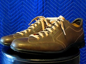 Very Nice Cole Haan Stylish Lightweight Oxford Casual Mens Shoe Size 11.5 M
