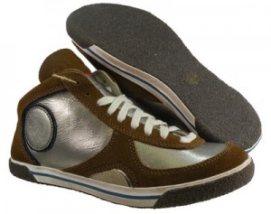 New. $145 DIESEL Highly Strung Men Shoe  US 9.5 EU 42.5   Bronze Brown
