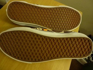 Vans Era Vault OG retro 10 maroon brown authentic slip on