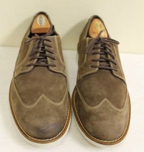 COLE & HAAN ‘ BROWN WING TIP WHITE SOLES SHOES’ SIZE: 10.5