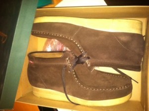 Clarks Padmore Wallabees Size 10 1/2 Mens. Suede Dark Brown