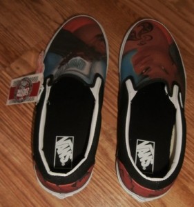 NWT BRAND NEW VANS SLIP ON CUSTOM CULTURE INK’D BLACK WHITE MENS SIZE 11 SHOES !