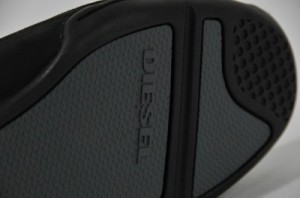 MEN DIESEL EXCURSE BLACK CLASSIC CASUAL US 13 NIB NO RESERVE