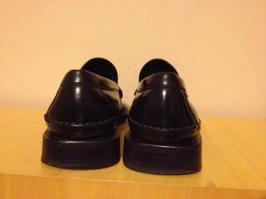 Cole Haan Black slip on mens shoes 10.5 Medium In Good Condition
