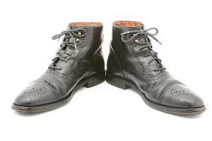 COLE HAAN 10 M, vintage vtg cap toe brogue black LACE UP ANKLE dress BOOTS SHOES