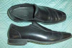 Cole Haan Black Leather Slip-On Mens Nike Air Shoes (12 M) EUC