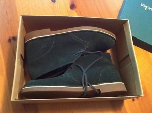 Clarks Desert Boots Dark Green Suede size 10.5