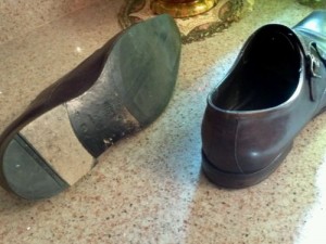HUGO BOSS SIDE BUCKLE BROWN LEATHER SHOES SZ 8.5