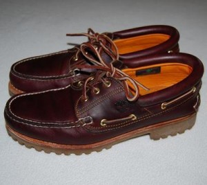 Men’s TIMBERLAND Burgundy Hand Sewn 3-Eye Classic Lug Boat Shoes- size 10 M