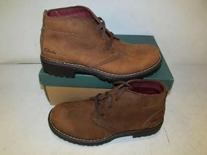 Clarks Size 10M Men’s Brown Oily Leather Lace-Up Roar Boot 78596