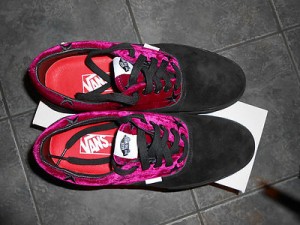 vans supreme pink velvet era pro