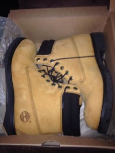 Timberland Wheat/Black 10.5 boots