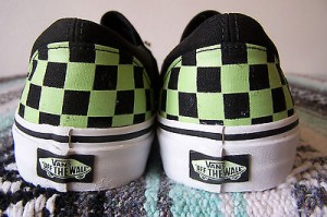 VANS Classic Slip-On Men’s Skate Shoes Glow Checks/Black Size 10 NIB!! NICE!!