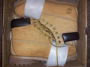 Timberland Premium Waterproof 6-inch Mens Wide Boot 10061 Wheat NIB SIZE 9.5